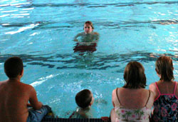 Swimming Lessons at Los Altos Pool