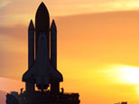 Discovery rolls to the pad for STS-128