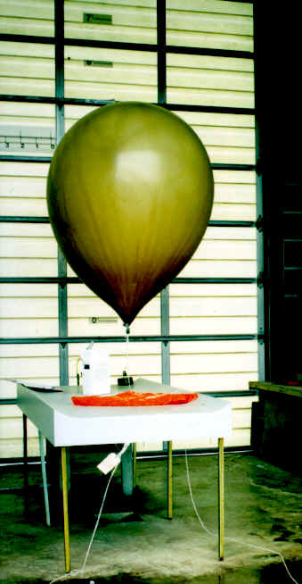 balloon.bmp (668158 bytes)