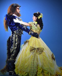 c_waltz_2___justin_glaser_as_beast_and_liz_shivener_as_belle___photo_by_peter_coombs.jpg