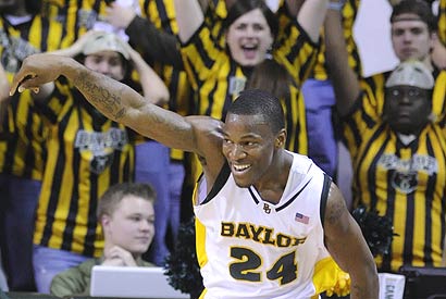 Baylor's LaceDarius Dunn celebrates a 3-pointer late in the second half.