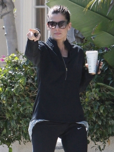 Sandra Bullock means business in LA on March 11, 2010