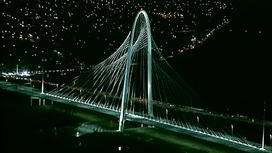 Dallas Signature Bridge Now Bathed in Light