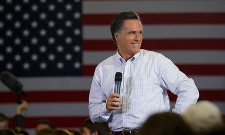 Mitt Romney in Des Moines Before Iowa Caucus