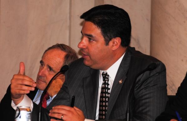 Congressman Labrador Addresses a Forum in the Case of Michael and Chantell Sackett