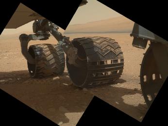 High-resolution views of rocks and soil at the rover's Gale Crater field site