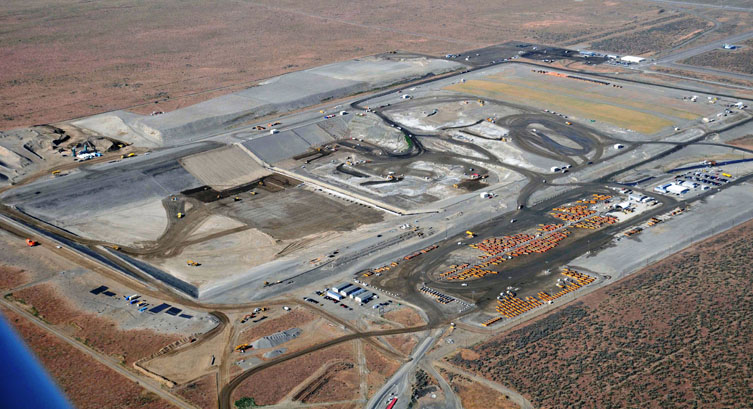 Environmental Restoration Disposal Facility (Right) and 200 West Area (Left)