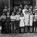 87373-6 White Bluffs Grade School Students and Teacher, 1931