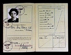 Alice “Sara” Mayer'e verilen Alman pasaportu (içyüzü)