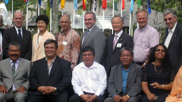 Assistant Secretary for East Asian and Pacific Affairs Kurt M. Campbell with Pacific leaders and member nations of the Post Forum Dialogue in Port Vila, Vanuatu.