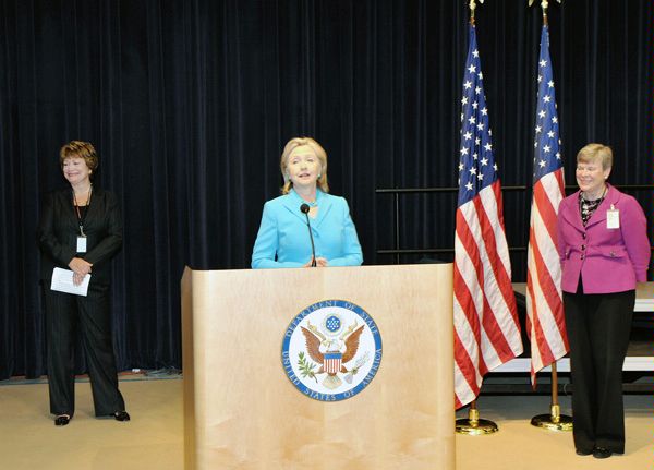 Under Secretary Ellen Tauscher and Assistant Secretary Rose Gottemoeller looking on while Secretary Clinton addresses members of the U.S. delegation to the New START negotiations and Department staff involved in the Nuclear Posture Review.