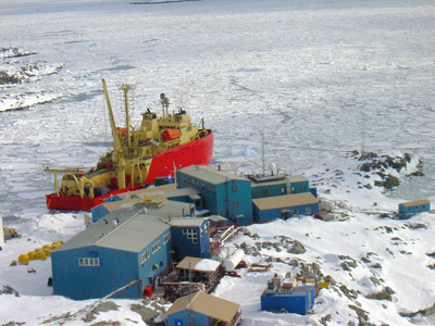 L.M. Gould docked at Palmer Station