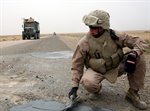 Marine Engineers Build More than Roads in Iraq
