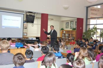 Congressman Olson visits Fort Settlement Middle School in Sugar Land, Texas