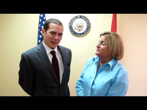 Cong. Ros-Lehtinen Welcomes New Intern Andres to Congressional District Office