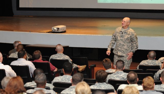 TRADOC CG hosts town hall