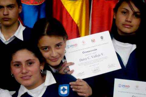 Several youth mediators receive their diploma after USAID-supported conciliator training. 