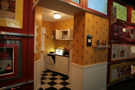 Image of walk-in kitchen from 1950s