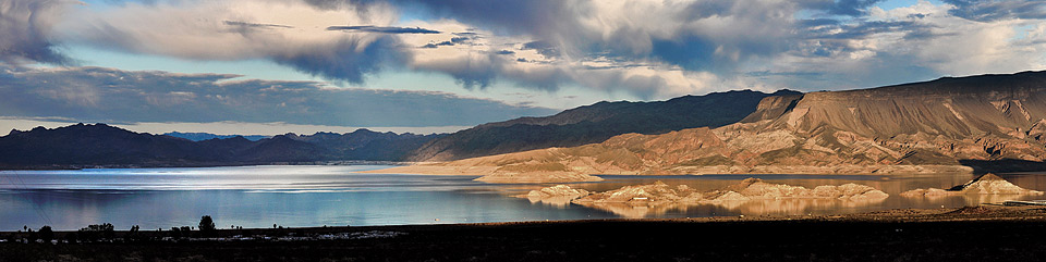 Sunset at Lake Mead's Boulder Basin