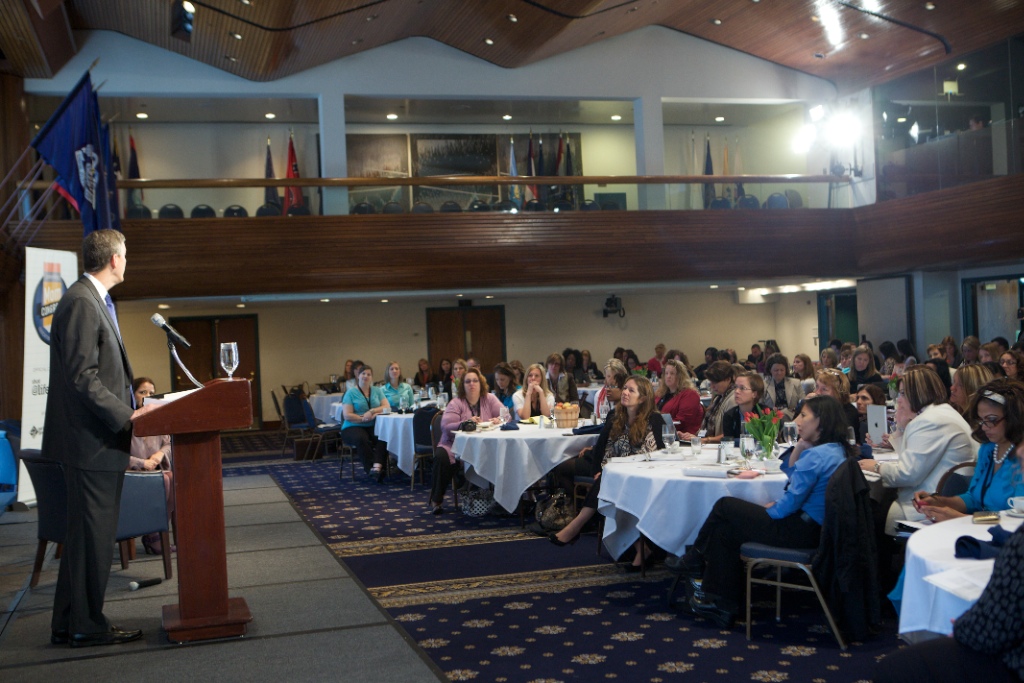 Secretary Duncan speaks to Mom Congress