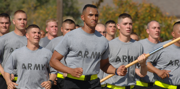 Photo of Soldiers running in formation