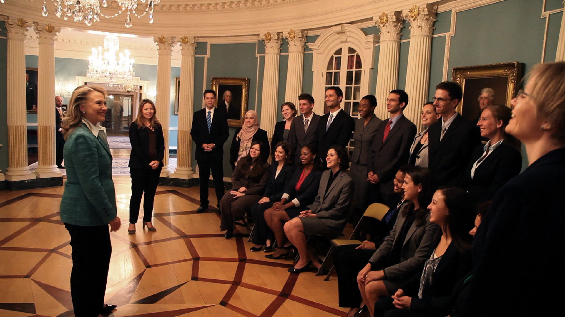 Secretary of State Clinton meets with the inaugural cohort of Fulbright Public Policy Fellows in Washington, DC. 