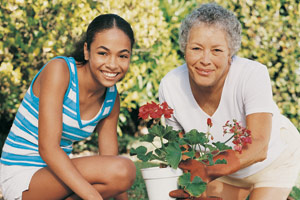 jardinería adolescente y su abuela