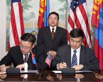 President Tsakhiagiin Elbegdorj, Foreign Minister Zandanshatar, Secretary Locke at signing ceremony