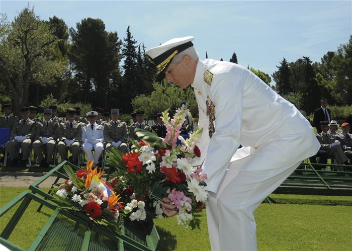 DRAGUIGNAN, France (May 29, 2010) - Adm. Samuel
J. Locklear III, commander, U.S. Naval Forces Europe-Africa, lays a wreath in honor of the Americans that lost their lives during WWII at the Rhone American National Cemetery during a Memorial Day ceremony in Draguignan, France. During the ceremony, Locklear laid a wreath and gave a speech to honor the 861 Americans, most of whom lost their lives in the liberation of southern France in August 1944 and are buried at the cemetery. 