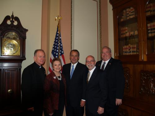 Billy welcomes Springfield's Reverend LeMon to the U.S. Capitol