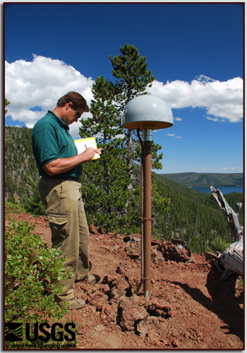 Installation of a GPS reciever at Newberry volcano