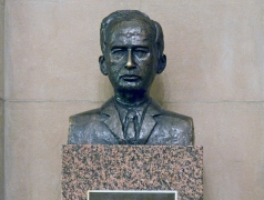 Raoul Wallenberg Bust