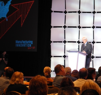 Roger Kilmer addressing Manufacturing Innovation 2012 audience