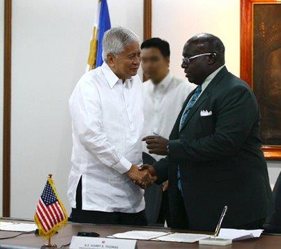 Photo: From the Philippines: New Counter-Narcotics Agreement

20 September 2012 — Foreign Affairs Secretary Albert F. del Rosario and U.S. Ambassador Harry K. Thomas, Jr. signed an amendment  to the Philippine-US Letter of Agreement on Narcotics Control and Law Enforcement. 

Under the new agreement the United States is providing US$ 584,000 to the Philippines for increased cooperation against drug trafficking and enhancing investigators’ capacity to handle extrajudicial killings.

The Amendment is also aimed at enhancing the skills and increasing the capacity of Philippine law enforcement agencies for conducting successful homicide/extrajudicial killing  investigations.

http://manila.usembassy.gov/drugcontrolejk.html