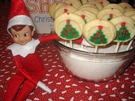 Have your Elf leave the kids a note asking them to plant his magic seeds (Tic Tacs) into a bowl of sugar for a sweet surprise. When they wake up the next morning the seeds will have grown into cookies!