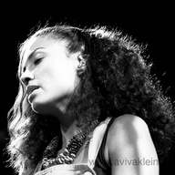 Amel Larrieux