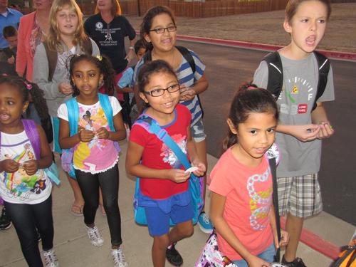 Walk_to_school_day_2011_Texas