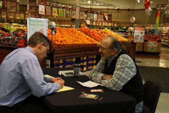 Paulsen Holds Congress on the Corner Event in Maple Grove