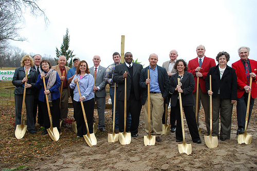 Along with community members, individuals from numerous agencies and partners instrumental in bringing the garden to fruition attended the groundbreaking ceremony. Some of these included the USDA-Natural Resources Conservation Service, Farm Service Agency and Resource Conservation and Development, Texas AgriLife Extension, Soil and Water Conservation District, the City of Carthage, Master Gardeners, Watson Organics and the Carthage Chamber of Commerce. Representatives from U.S. Representative Louie Gohmert’s office and the Texas Department of Agriculture also attended. 