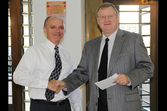 Conrad Whyne, member of the Army’s Senior Executive Service and Program Executive Officer, Assembled Chemical Weapons Alternatives (PEO ACWA), thanked employees from the U.S. Army Edgewood Chemical Biological Center (ECBC) for their continued partnership and support during an informal ceremony Oct.11.