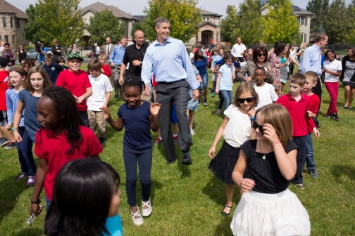Secretary Duncan Dances with Students 