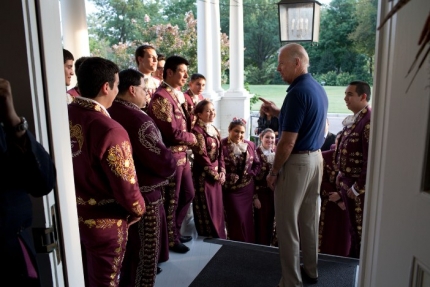 Vice President Joe Biden talks to Mariachi Halcon on the front porch of the Naval Observatory Residence