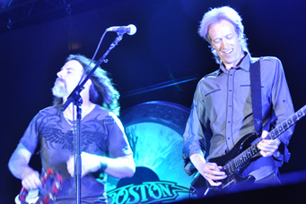 Boston leads night of classic rock on APG