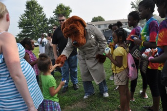 DES National Night Out event draws hundreds