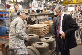 SecArmy greets Gen. Via at Anniston