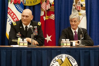 Secretary McHugh, Gen. Odierno Discuss Importance