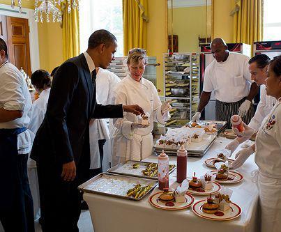 Photo: Já teve curiosidade em saber como é o dia a dia do presidente Obama? Visite a galeria online da Casa Branca e veja várias imagens da rotina do presidente e de sua família: http://bit.ly/PvEBJk