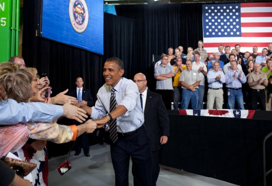 President Barack Obama greets people in the crowd at the Honeywell Golden Valley Facility (June 1, 2012)
