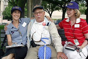 Image: Volunteers with Vet on the Mall