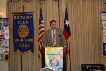 Congressman Olson speaks to the Sugar Land Rotary